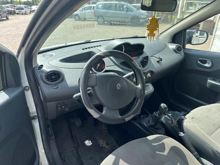 Renault Twingo II 1.2 16V Sloopvoertuig (2011, Wit)