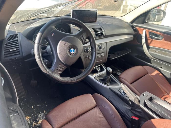 BMW 1 serie 116i 2.0 16V Sloopvoertuig (2011, Grijs)