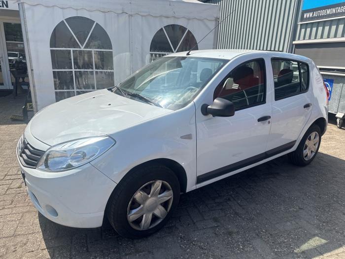 Dacia Sandero I 1.2 16V Sloopvoertuig (2011, Wit)