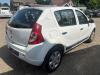Dacia Sandero I 1.2 16V Sloopvoertuig (2011, Wit)