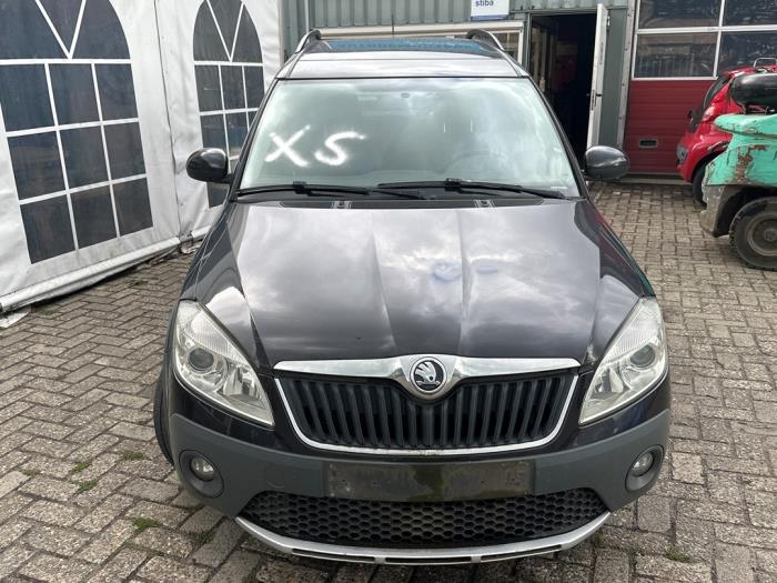 Skoda Roomster 1.6 TDI 16V Sloopvoertuig (2012, Zwart)