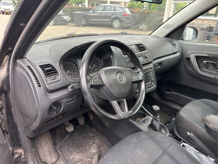 Skoda Roomster 1.6 TDI 16V Sloopvoertuig (2012, Zwart)