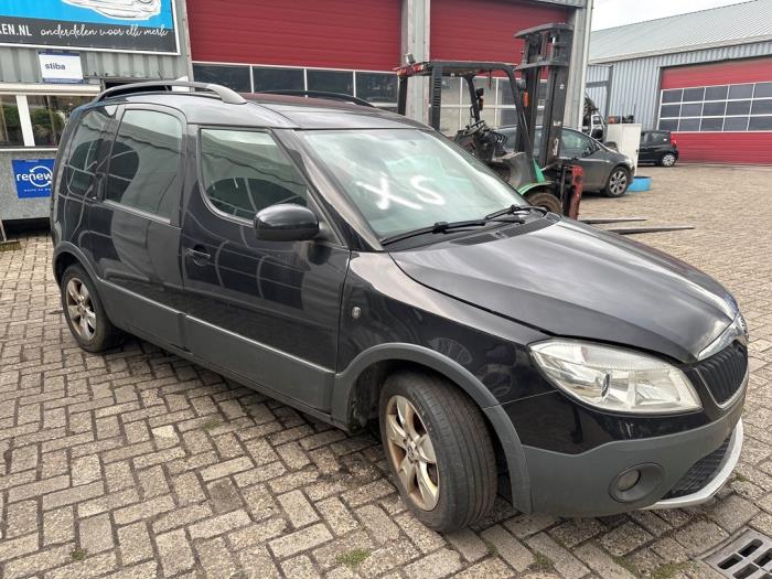 Skoda Roomster 1.6 TDI 16V Sloopvoertuig (2012, Zwart)