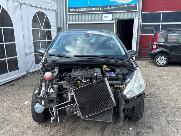 Peugeot 208 I 1.2 Vti 12V PureTech 82 Sloopvoertuig (2013, Grijs)