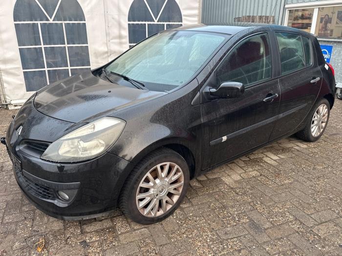 Renault Clio III 1.6 16V Sloopvoertuig (2006, Zwart)