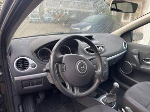 Renault Clio III 1.6 16V Sloopvoertuig (2006, Zwart)