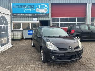 Renault Clio III 1.6 16V Sloopvoertuig (2006, Zwart)