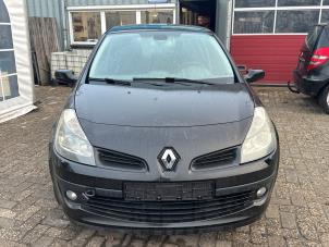 Renault Clio III 1.6 16V Sloopvoertuig (2006, Zwart)