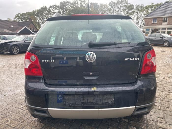 Volkswagen Polo IV 1.4 16V 75 Sloopvoertuig (2004, Zwart)