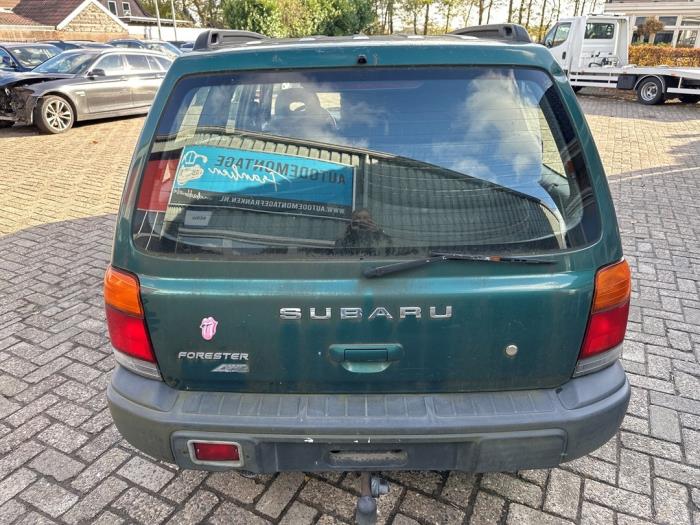 Subaru Forester 2.0 16V Sloopvoertuig (2002, Groen)