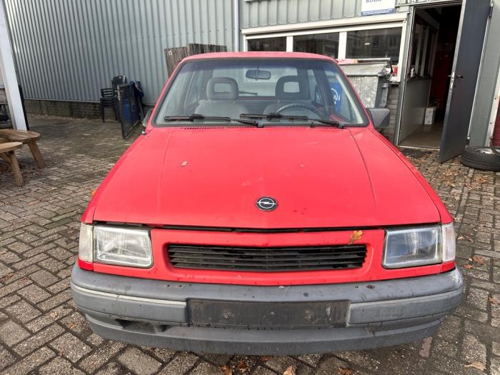 Opel Corsa A 1.4 i City,Swing,GL,Joy Kat. Sloopvoertuig (1993, Rood)