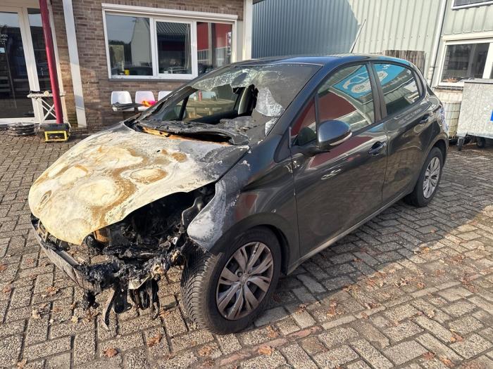Peugeot 208 I 1.2 Vti 12V PureTech 82 Sloopvoertuig (2013, Grijs)