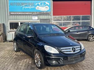 Mercedes B 1.7 B-170 16V  (Sloop)