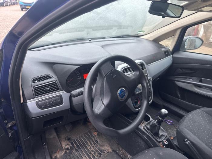 Fiat Grande Punto 1.3 JTD Multijet 16V Sloopvoertuig (2006, Blauw)