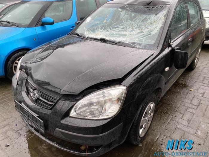 Kia Rio II 1.5 CRDi VGT 16V Sloopvoertuig (2009, Zwart)