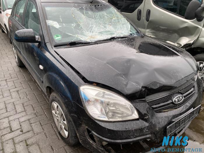 Kia Rio II 1.5 CRDi VGT 16V Sloopvoertuig (2009, Zwart)