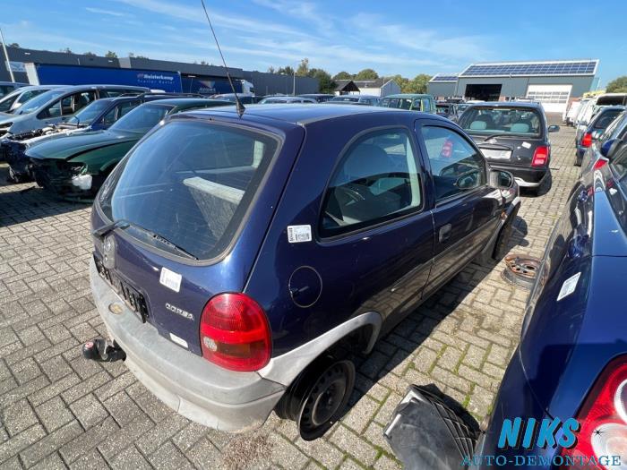 Opel Corsa B 1.4i Sloopvoertuig (1997, Blauw) Niks Autodemontage