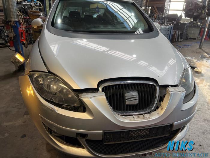 Seat Altea 2.0 FSI 16V Sloopvoertuig (2006, Grijs)