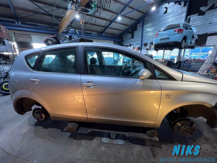 Seat Altea 2.0 FSI 16V Sloopvoertuig (2006, Grijs)
