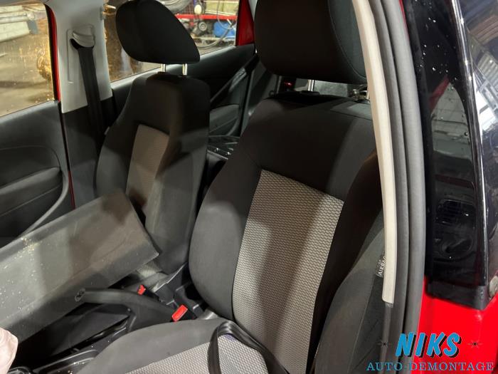 Volkswagen Polo V 1.2 12V BlueMotion Technology Sloopvoertuig (2009, Rood)