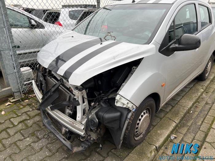 Chevrolet Spark 1.0 16V Sloopvoertuig (2011, Grijs)