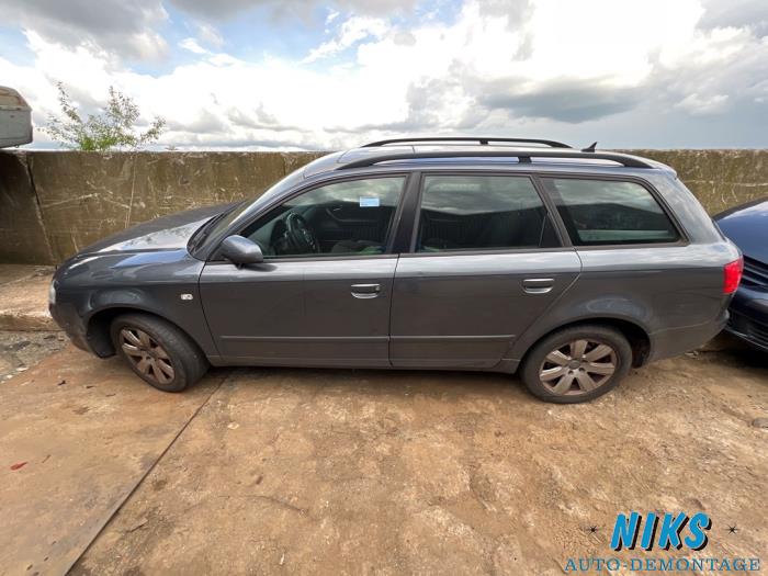 Audi A4 Avant 2.0 TFSI 20V Quattro Sloopvoertuig (2004, Grijs)