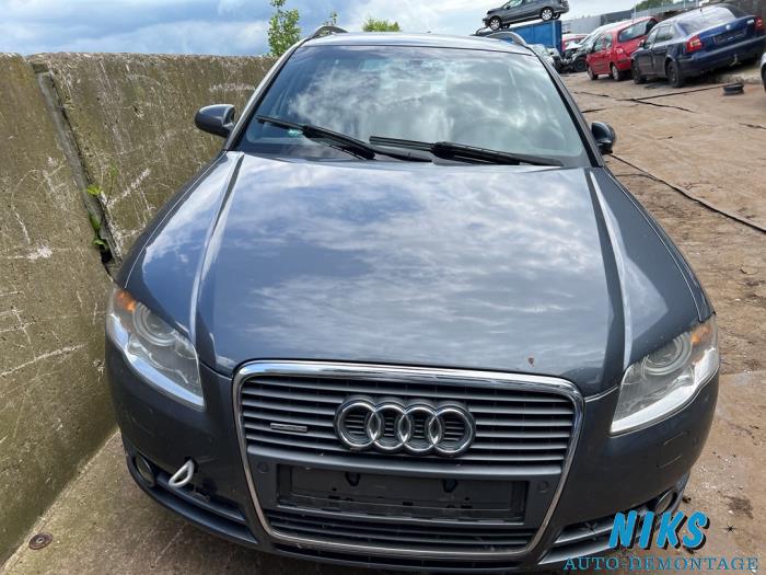 Audi A4 Avant 2.0 TFSI 20V Quattro Sloopvoertuig (2004, Grijs)