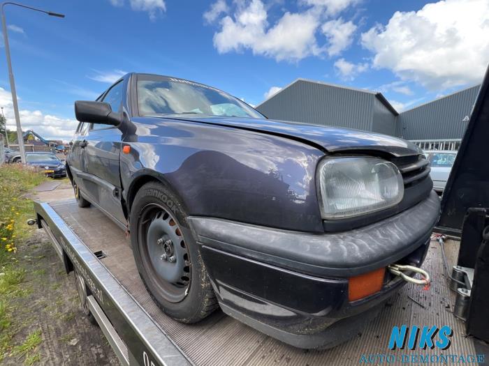Volkswagen Golf III 1.6 i Sloopvoertuig (1995, Paars)