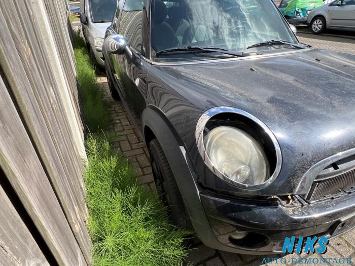 Mini Mini 1.6 16V Cooper Sloopvoertuig (2007, Zwart)