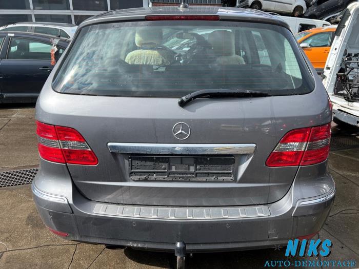 Mercedes B 2.0 B-200 16V Sloopvoertuig (2010, Grijs)