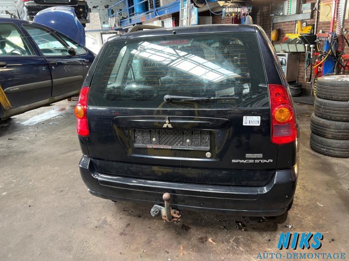 Mitsubishi Space Star 1.6 16V Sloopvoertuig (2003, Zwart)