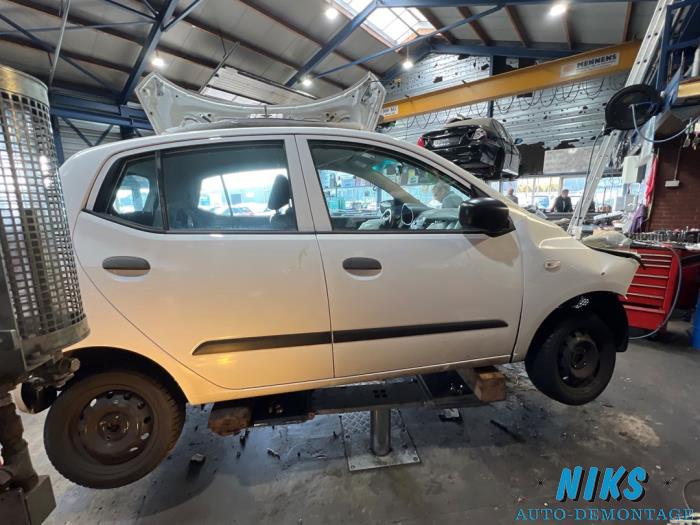 Hyundai i10 1.1i 12V Sloopvoertuig (2009, Wit)