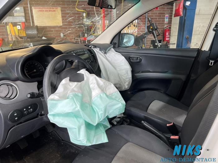 Hyundai i10 1.1i 12V Sloopvoertuig (2009, Wit)