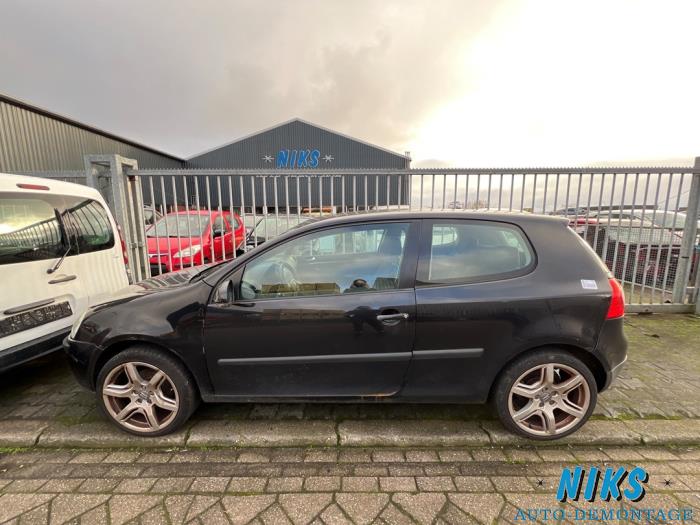 Volkswagen Golf V 1.6 FSI 16V Sloopvoertuig (2004, Zwart)