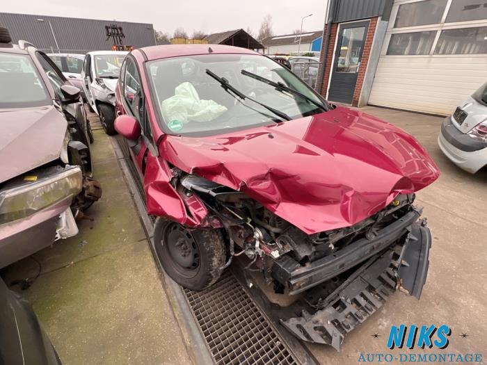 Ford Fiesta 6 1.25 16V Sloopvoertuig (2014, Paars)