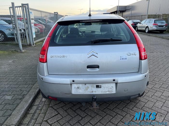 Citroen C4 Berline 1.6 16V Sloopvoertuig (2006, Grijs)