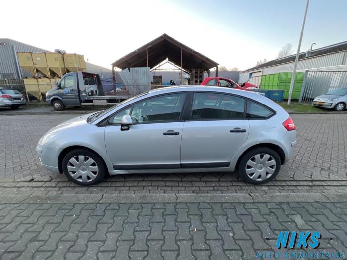 Citroen C4 Berline 1.6 16V Sloopvoertuig (2006, Grijs)