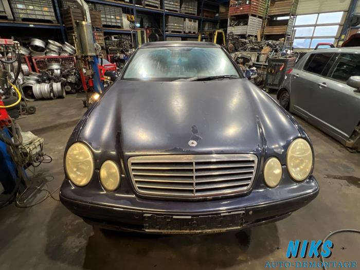 Mercedes CLK 2.0 200K Evo 16V Sloopvoertuig (2001, Blauw)