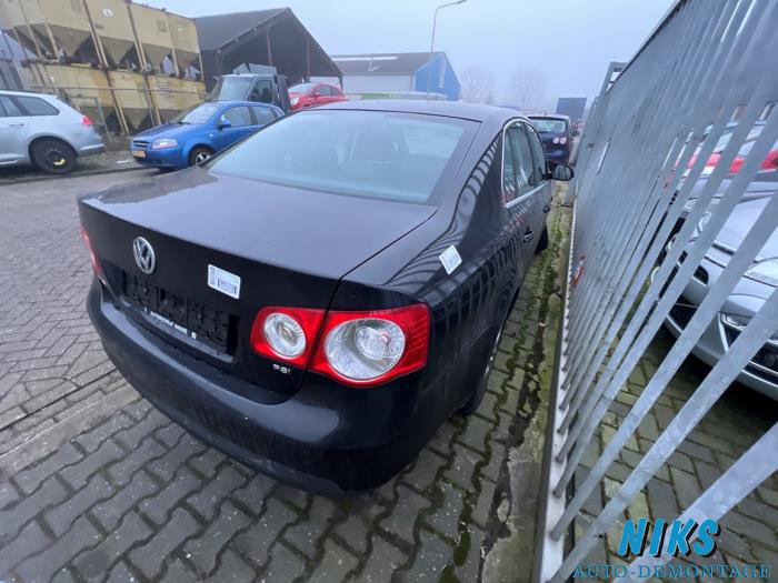 Volkswagen Jetta III 1.6 FSI 16V Sloopvoertuig (2007, Zwart)