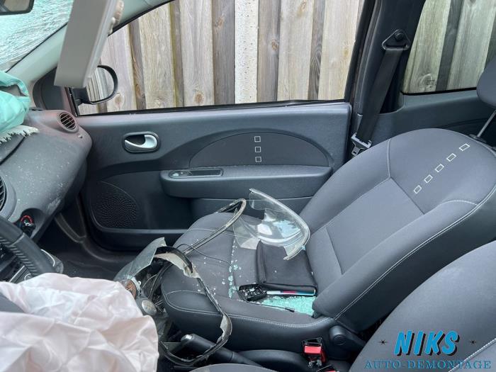 Renault Twingo II 1.2 16V Sloopvoertuig (2011, Zwart)