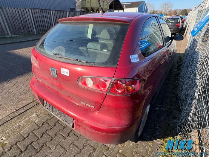 Seat Ibiza III 1.4 16V 75 Sloopvoertuig (2005, Rood)