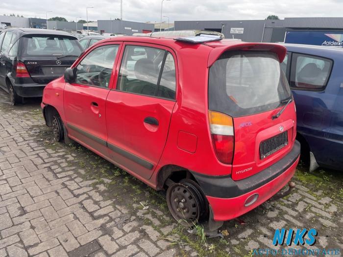 Hyundai Atos 1.0 12V Sloopvoertuig (2001, Rood)