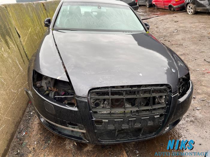 Audi A6 2.4 V6 24V Sloopvoertuig (2004, Grijs)
