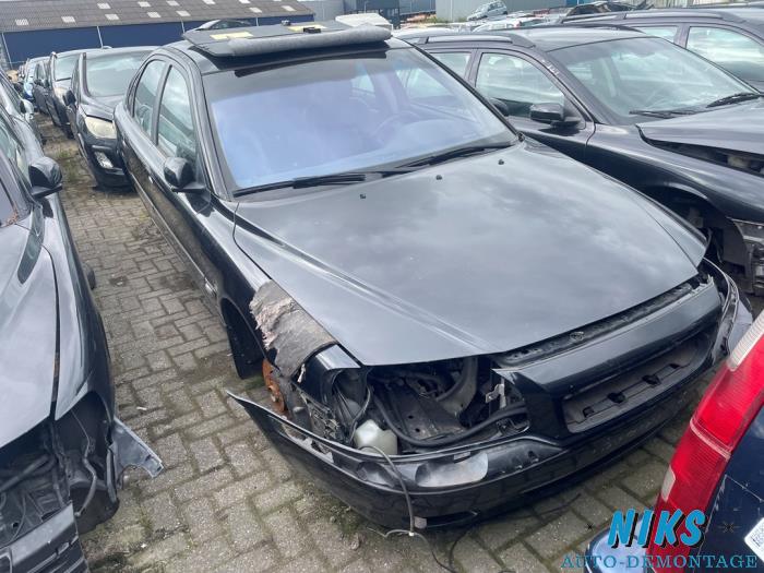Volvo S80 2.4 SE 20V 170 Sloopvoertuig (2005, Zwart)
