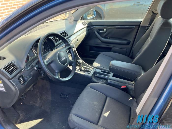Audi A4 2.0 20V Sloopvoertuig (2001, Blauw)