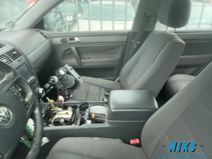 Volkswagen Touareg 3.2 V6 24V Sloopvoertuig (2003, Grijs)