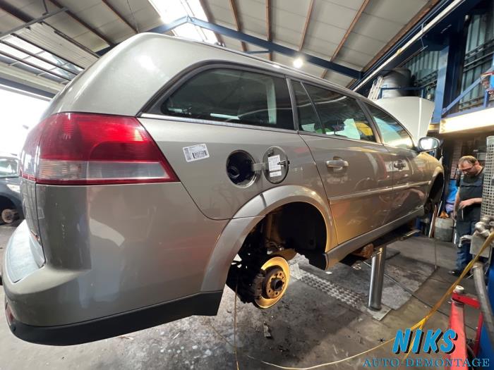 Opel Vectra C Caravan 2.2 DTI 16V Sloopvoertuig (2004, Grijs)