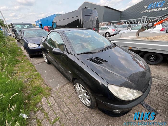 Peugeot 206 CC 1.6 16V Sloopvoertuig (2003, Zwart)