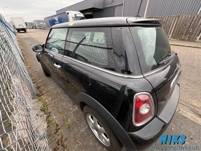 Mini Mini 1.4 16V One Sloopvoertuig (2009, Zwart)
