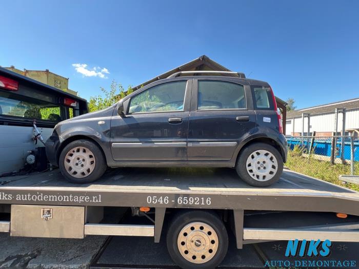 Fiat Panda 1.2 Fire Sloopvoertuig (2004, Zwart)